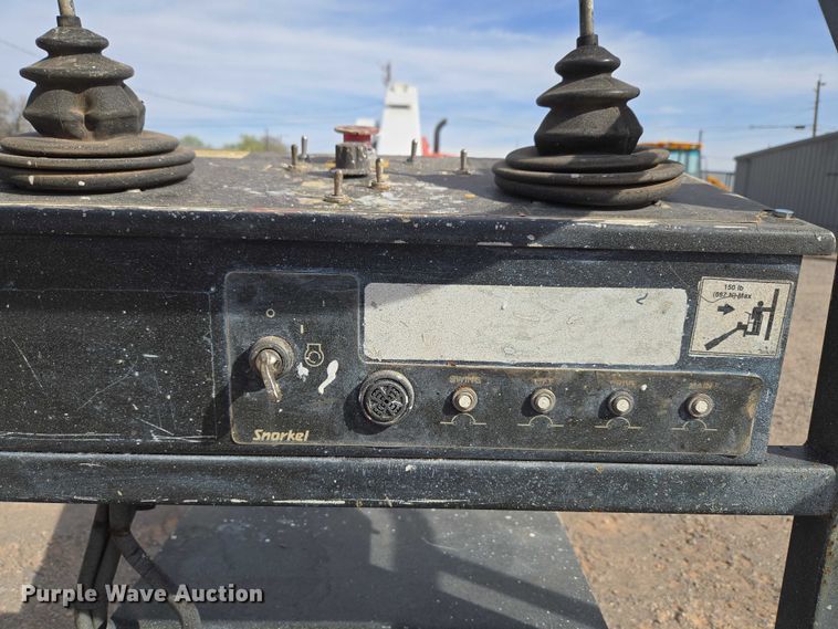 image for item ET1473 2007 Snorkel TB-42CU boom lift