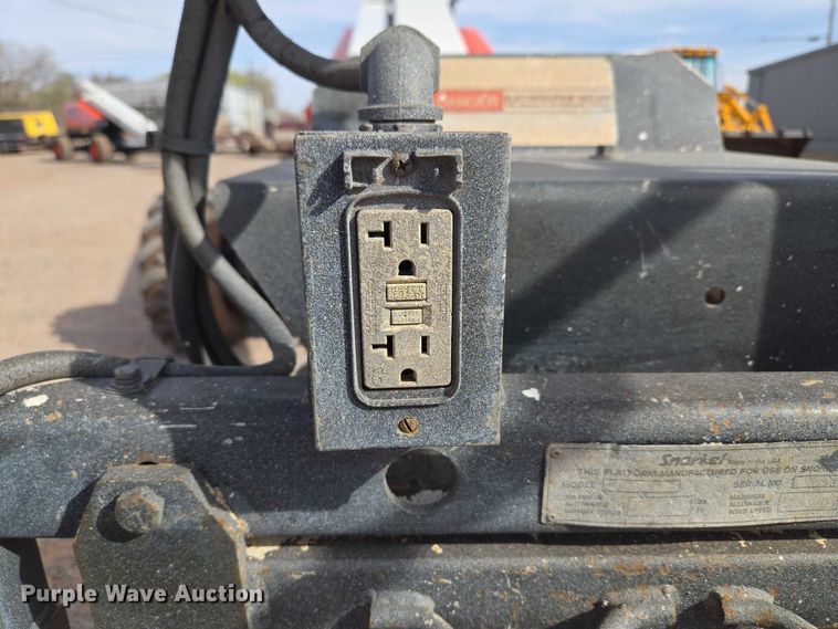 image for item ET1473 2007 Snorkel TB-42CU boom lift