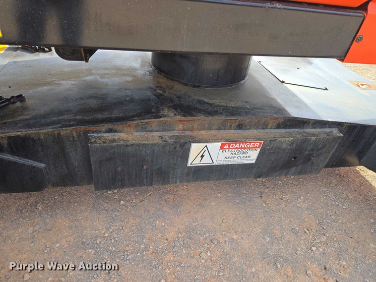 image for item ET1473 2007 Snorkel TB-42CU boom lift