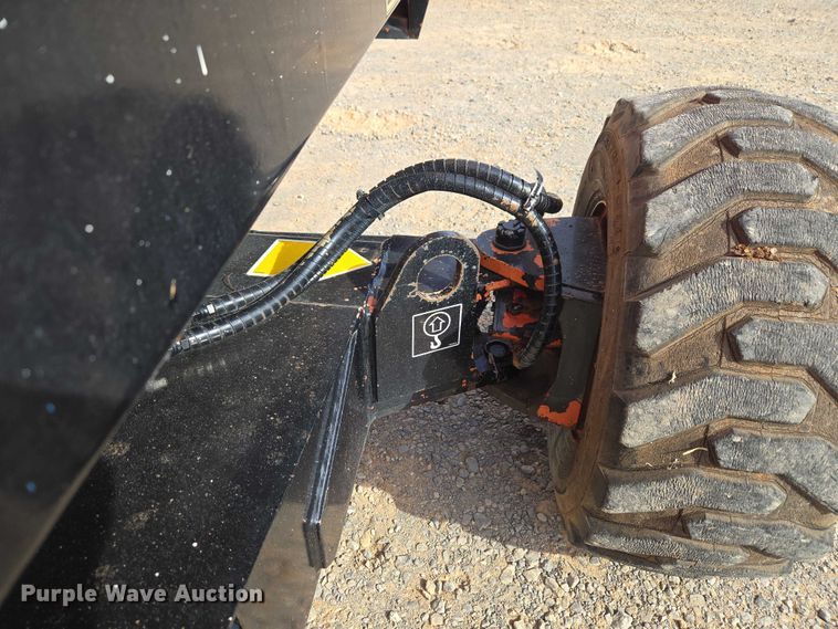 image for item ET1473 2007 Snorkel TB-42CU boom lift