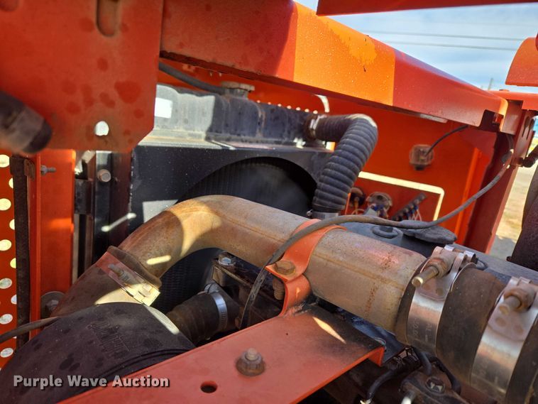 image for item ET1473 2007 Snorkel TB-42CU boom lift