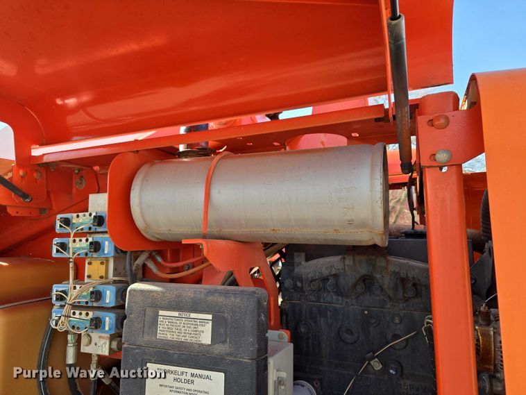 image for item ET1473 2007 Snorkel TB-42CU boom lift