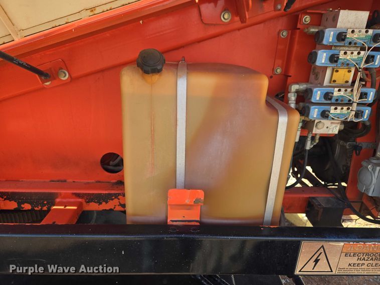 image for item ET1473 2007 Snorkel TB-42CU boom lift