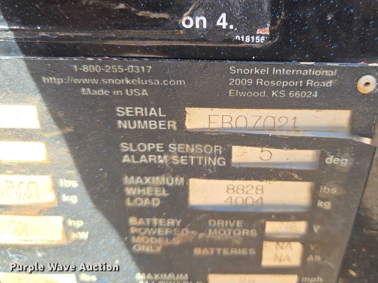 image for item ET1473 2007 Snorkel TB-42CU boom lift