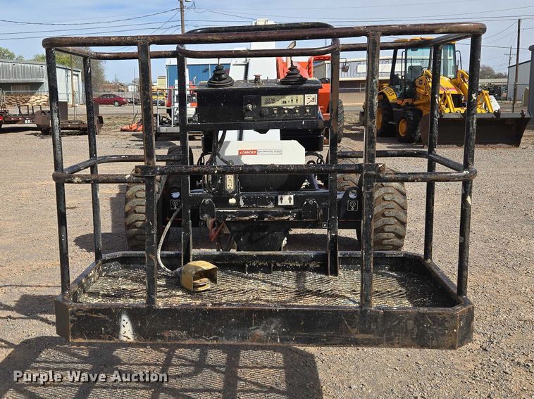 image for item ET1474 2007 Snorkel TB-42CU boom lift