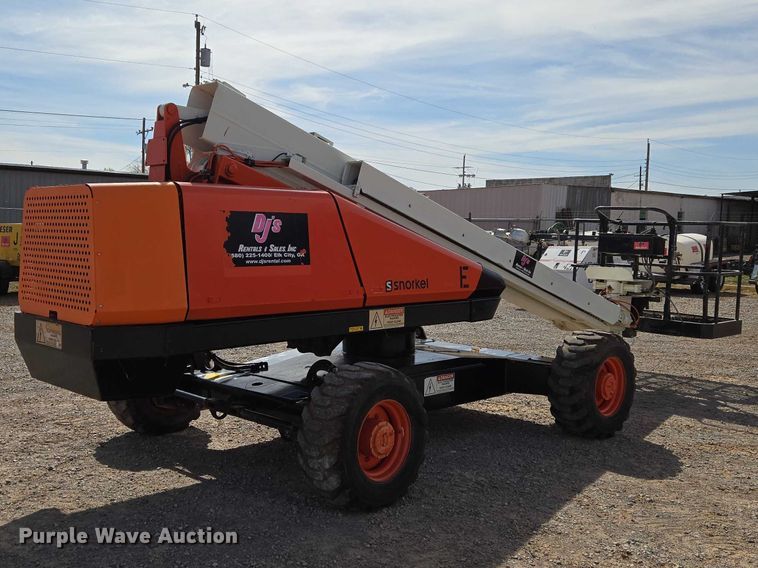 image for item ET1474 2007 Snorkel TB-42CU boom lift