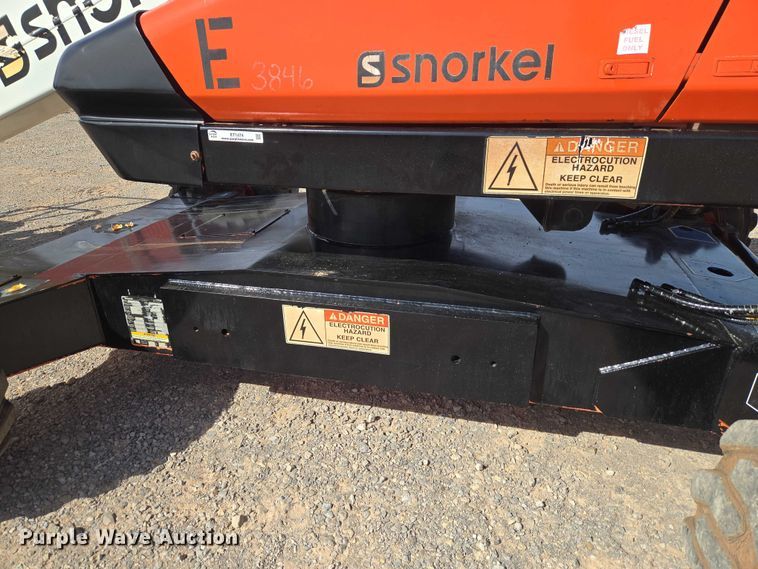 image for item ET1474 2007 Snorkel TB-42CU boom lift
