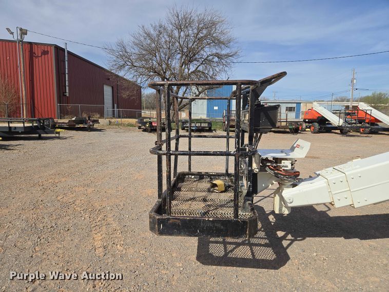 image for item ET1474 2007 Snorkel TB-42CU boom lift