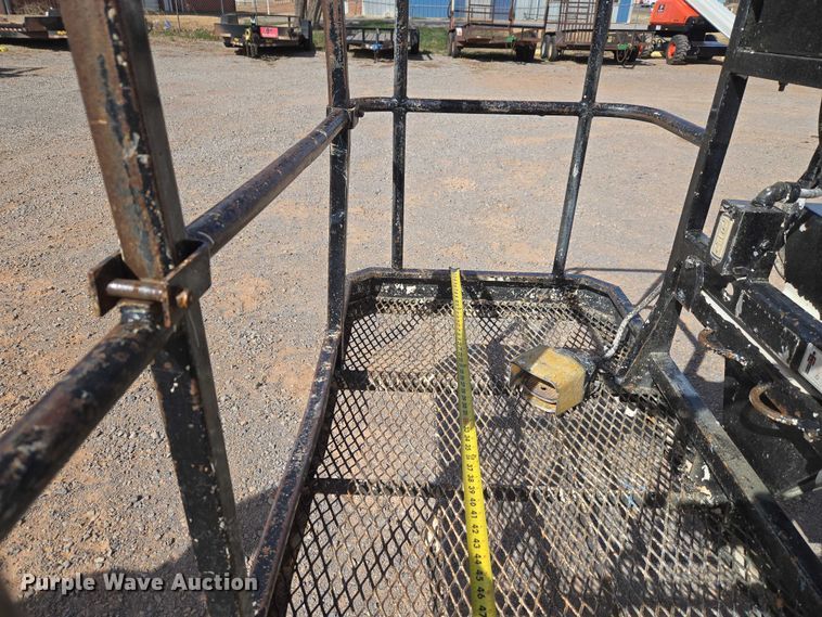 image for item ET1474 2007 Snorkel TB-42CU boom lift