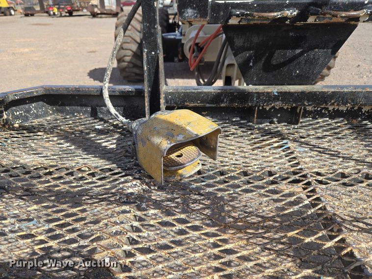 image for item ET1474 2007 Snorkel TB-42CU boom lift