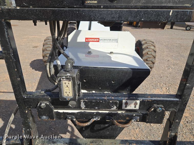 image for item ET1474 2007 Snorkel TB-42CU boom lift