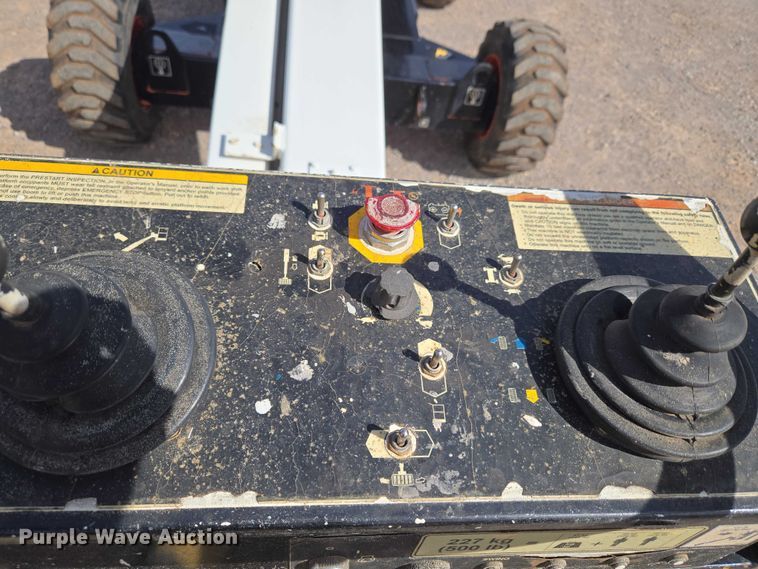 image for item ET1474 2007 Snorkel TB-42CU boom lift