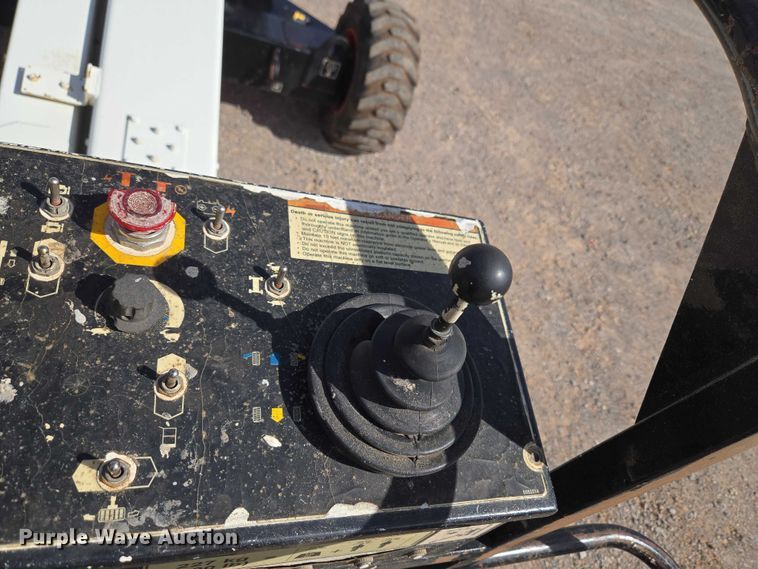 image for item ET1474 2007 Snorkel TB-42CU boom lift