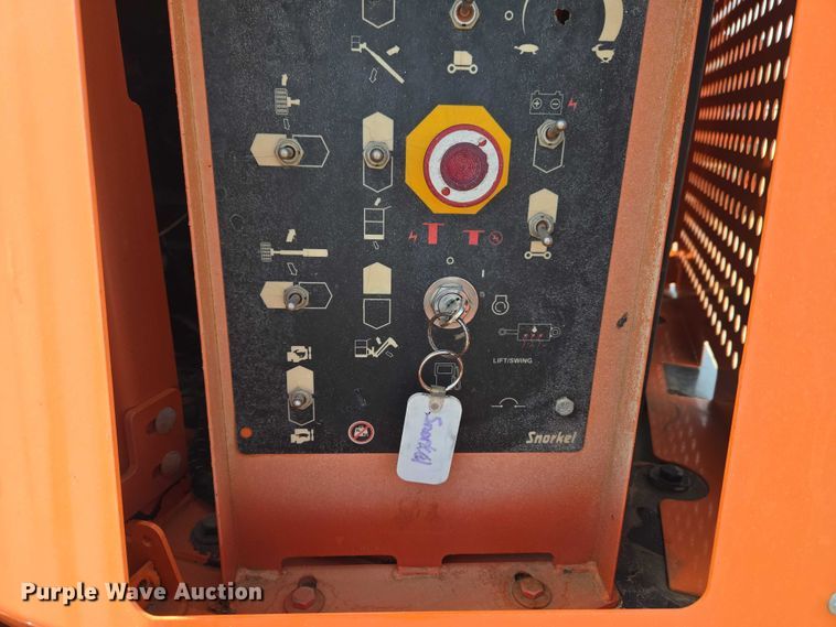 image for item ET1474 2007 Snorkel TB-42CU boom lift