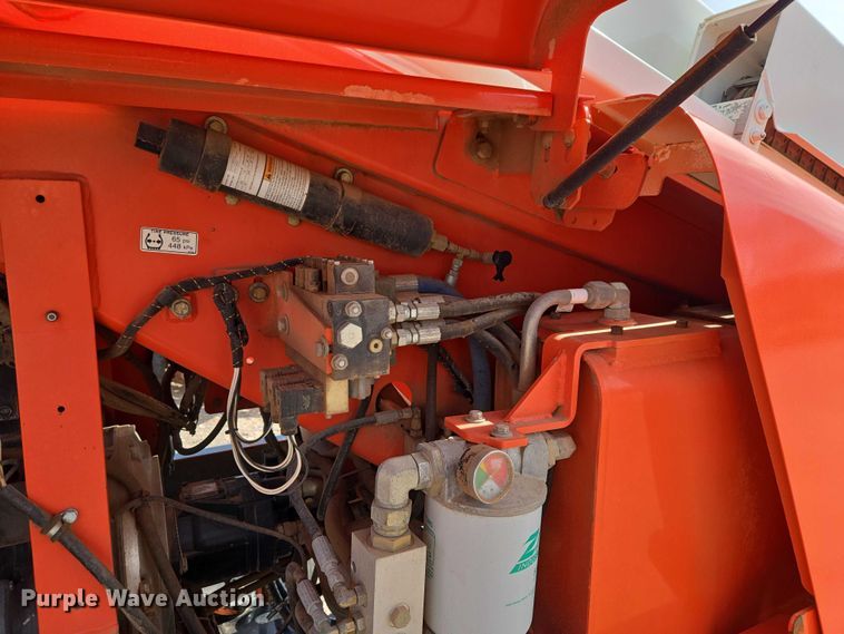 image for item ET1474 2007 Snorkel TB-42CU boom lift