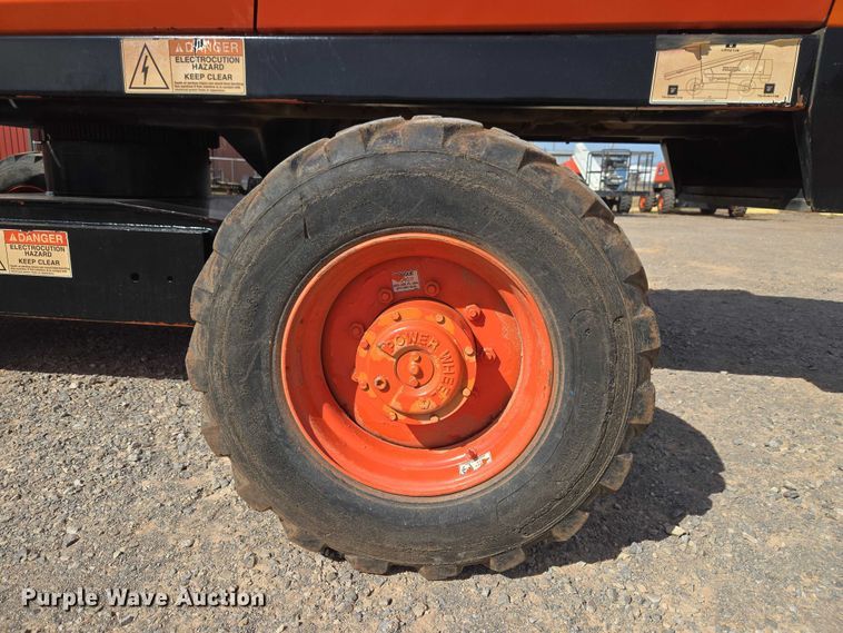 image for item ET1474 2007 Snorkel TB-42CU boom lift