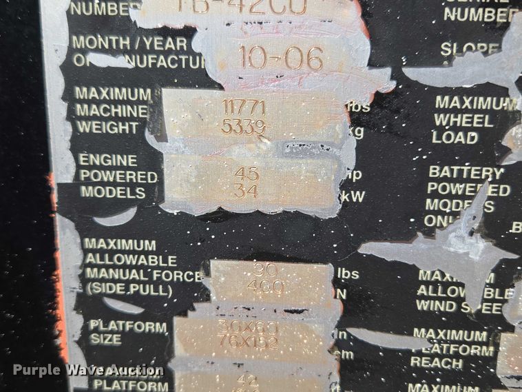 image for item ET1474 2007 Snorkel TB-42CU boom lift