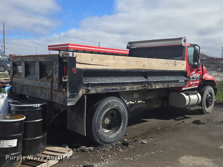 image for item ET1499 2012 International 4300 dump truck