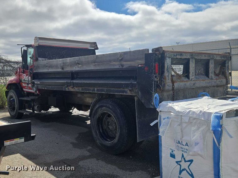 image for item ET1499 2012 International 4300 dump truck