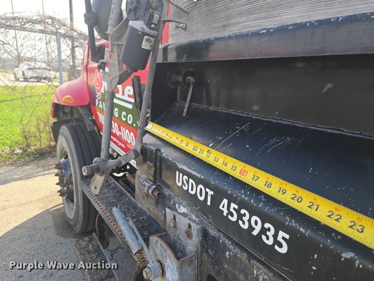 image for item ET1499 2012 International 4300 dump truck