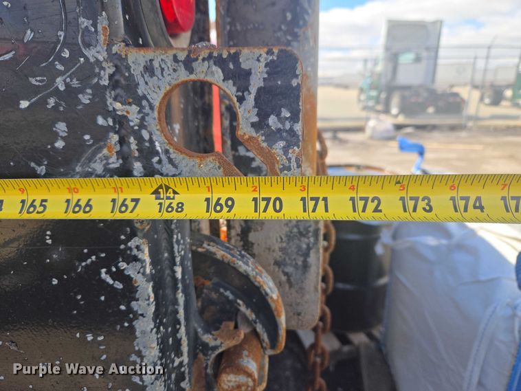 image for item ET1499 2012 International 4300 dump truck