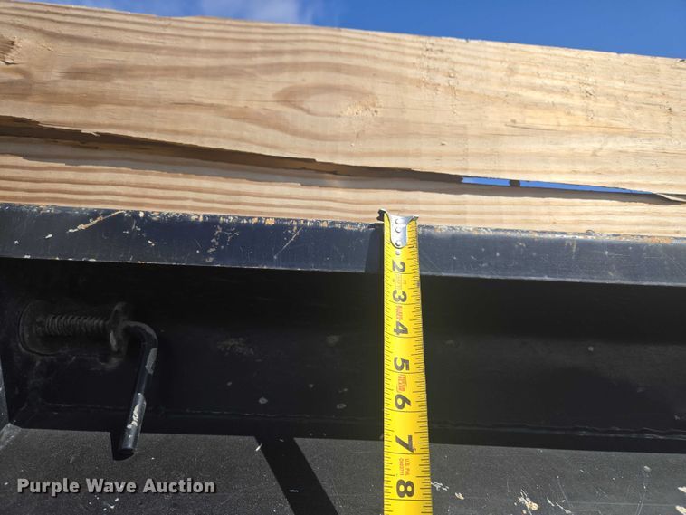 image for item ET1499 2012 International 4300 dump truck