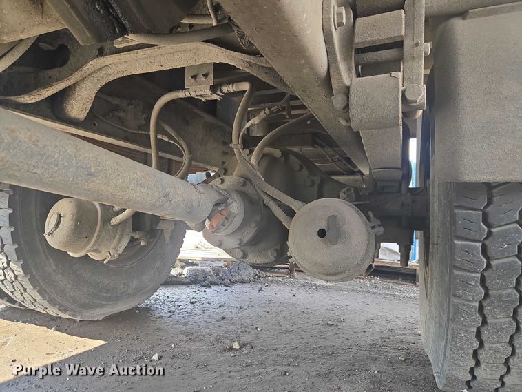 image for item ET1499 2012 International 4300 dump truck