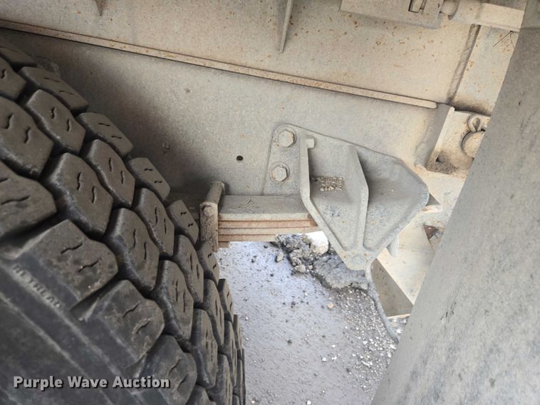 image for item ET1499 2012 International 4300 dump truck