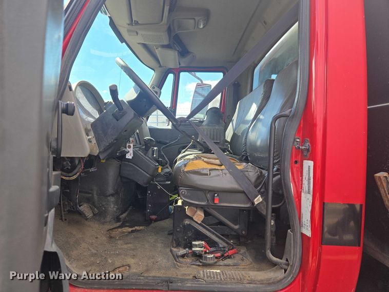 image for item ET1499 2012 International 4300 dump truck