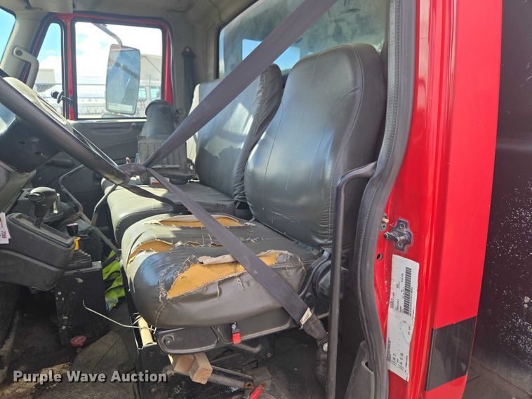 image for item ET1499 2012 International 4300 dump truck