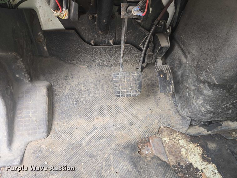 image for item ET1499 2012 International 4300 dump truck