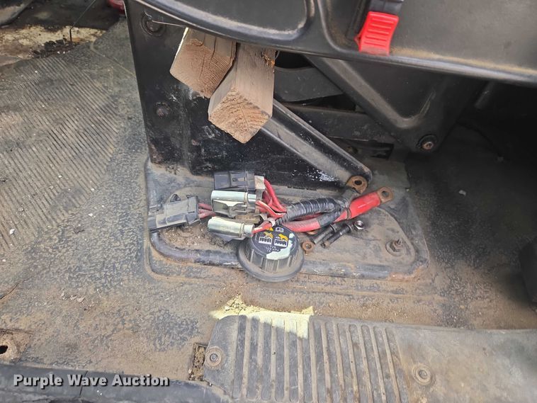 image for item ET1499 2012 International 4300 dump truck