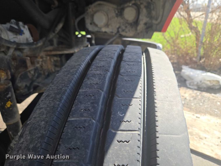 image for item ET1499 2012 International 4300 dump truck