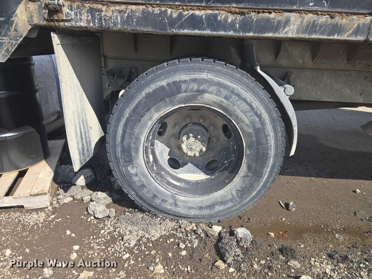 image for item ET1499 2012 International 4300 dump truck