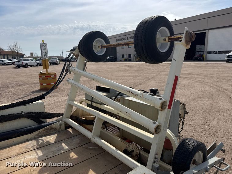 image for item ET1846 2017 Larson LCT 7500 reel trailer