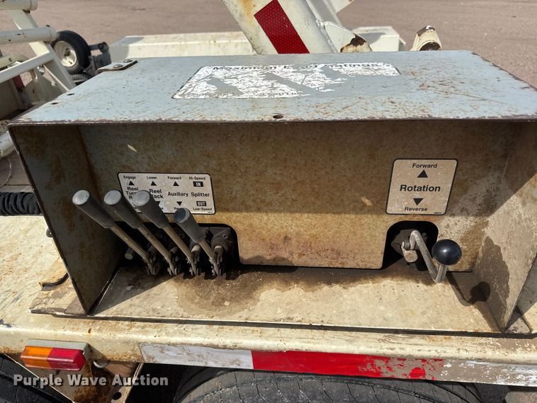 image for item ET1846 2017 Larson LCT 7500 reel trailer