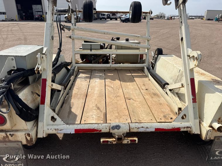 image for item ET1846 2017 Larson LCT 7500 reel trailer