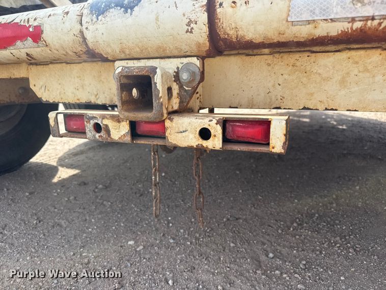 image for item ET1846 2017 Larson LCT 7500 reel trailer