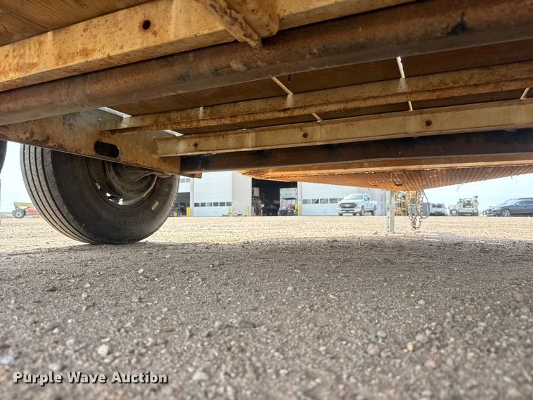 image for item ET1846 2017 Larson LCT 7500 reel trailer