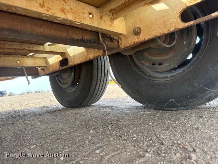 image for item ET1846 2017 Larson LCT 7500 reel trailer