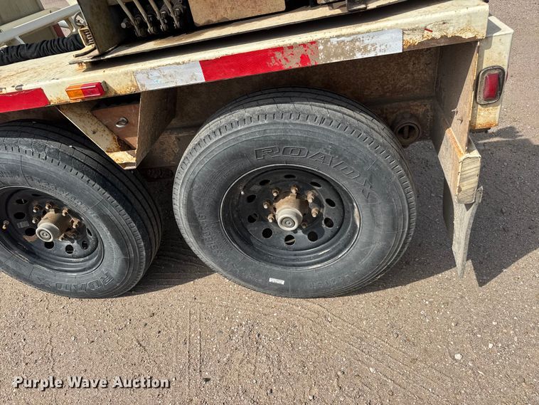 image for item ET1846 2017 Larson LCT 7500 reel trailer