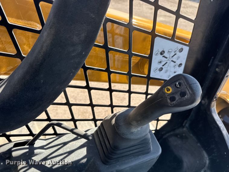 image for item ET1922 2022 Caterpillar 259D3 tracked skid steer loader