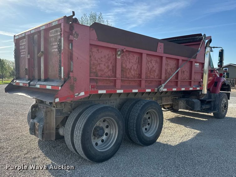 image for item ET1923 2006 International 7600 dump truck