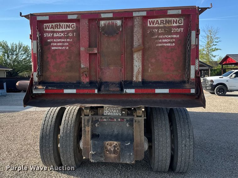 image for item ET1923 2006 International 7600 dump truck