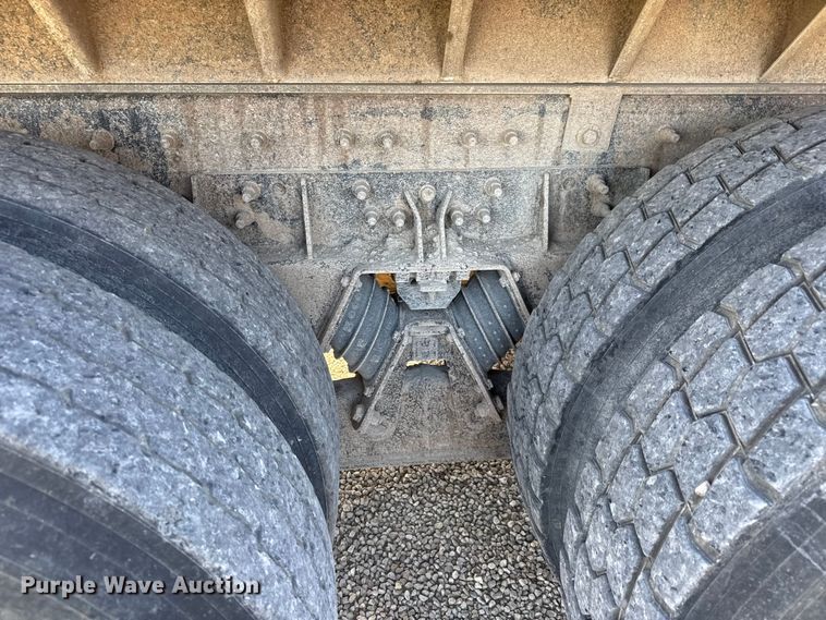 image for item ET1923 2006 International 7600 dump truck