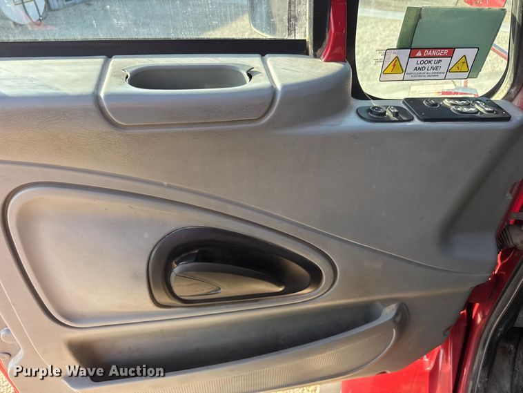 image for item ET1923 2006 International 7600 dump truck