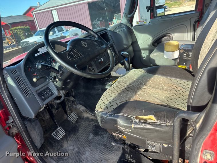 image for item ET1923 2006 International 7600 dump truck