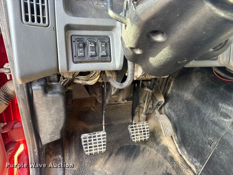 image for item ET1923 2006 International 7600 dump truck