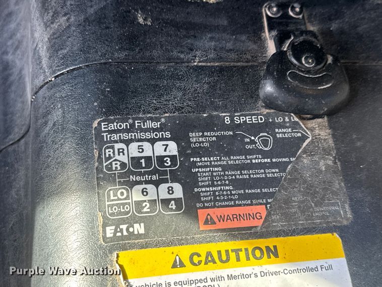 image for item ET1923 2006 International 7600 dump truck