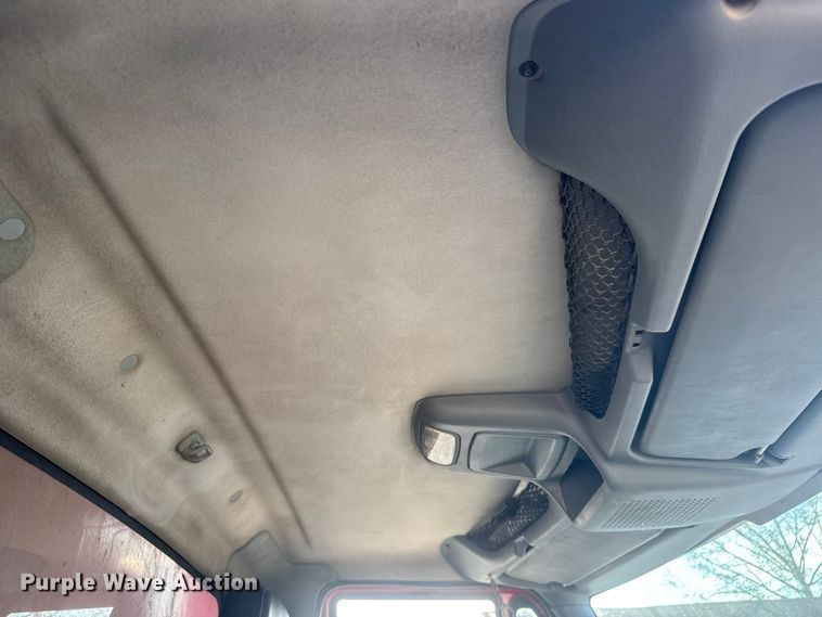 image for item ET1923 2006 International 7600 dump truck